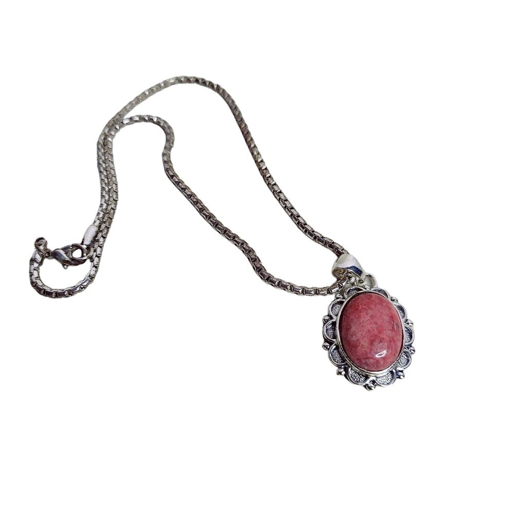 Roman Fashion Jewelry Silver Tone 18in Necklace with Pink Gemstone Pendant Vtg‎